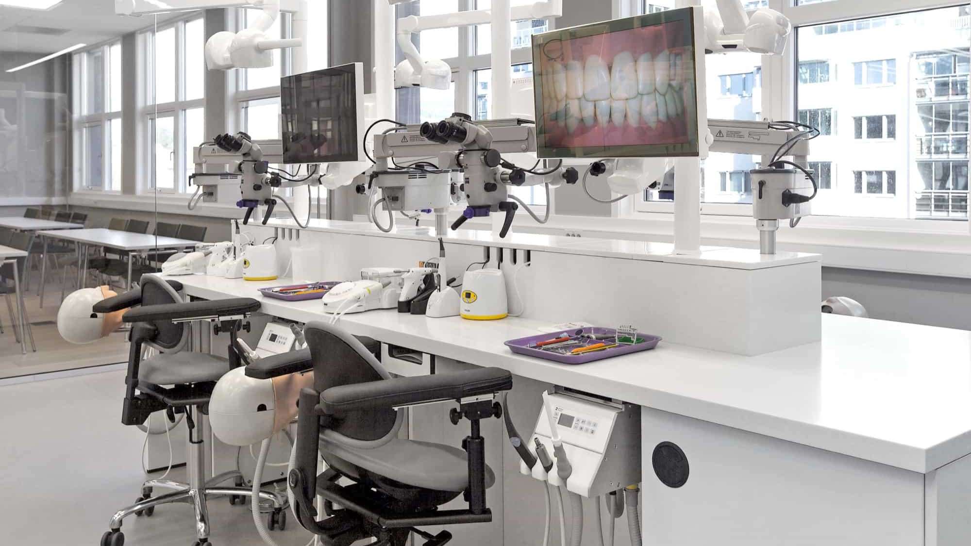 WORKSHOP ROOM - SIRONA/ZEISS/SATELEC UNITS